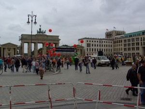 Freiheit statt Angst 2011 - Pariser Platz 00 - erster Eindruck